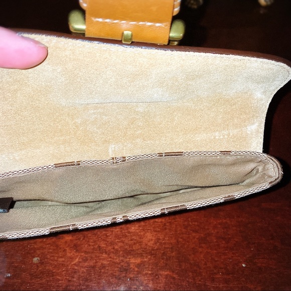 Coach wristlet - Picture 3 of 3